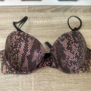 Victoria’s Secret Snakeskin Push-Up Bra Size 34 C￼